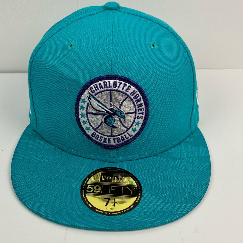 New Era 59 fifty NBA Charlotte Hornets Basketball team fitted hat size 7 1/4